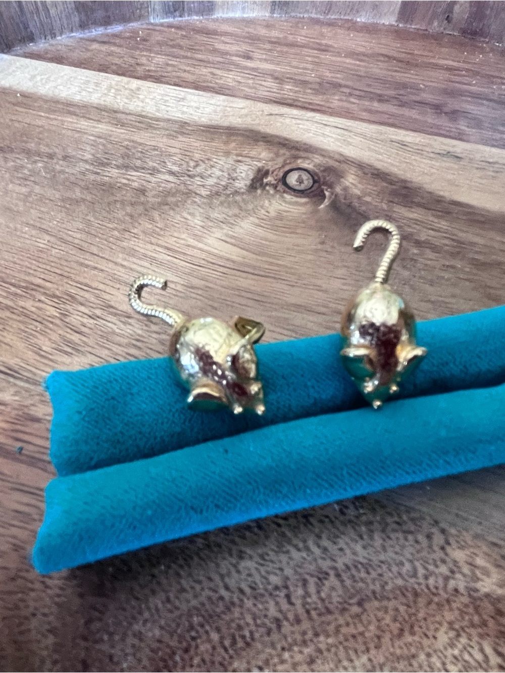 Vintage 1970’s Mimi di N Gold Tone Mice Clip on Earrings